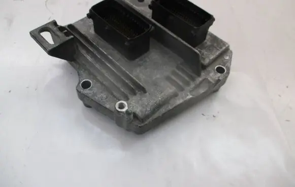 Opel Astra H Engine control unit/module 12230740 Z16XEP
