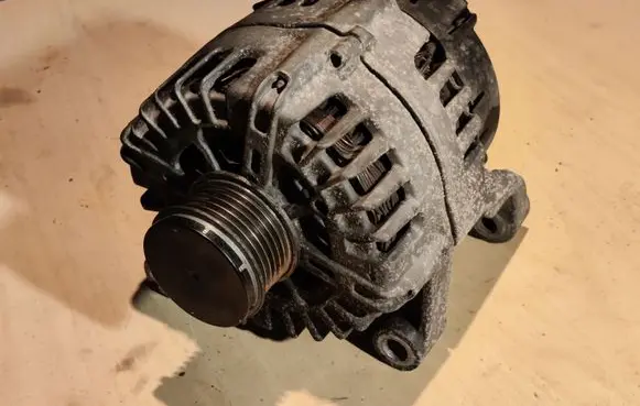 BMW 5 F10 F11 Generator/alternator 8507625 850762504