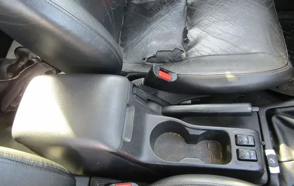 Opel Frontera B Center console 