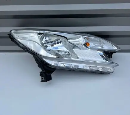 Nissan Note (E12) Headlight/headlamp 260103VV0A 89907546 131343013