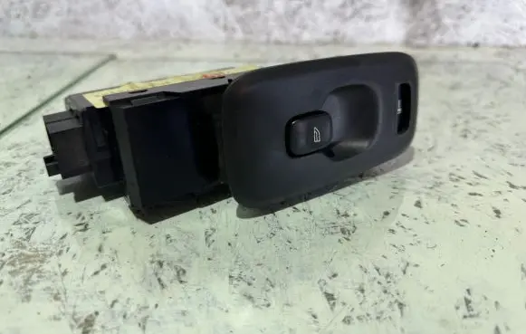Volvo XC90 Electric window control switch 30739981 1383041