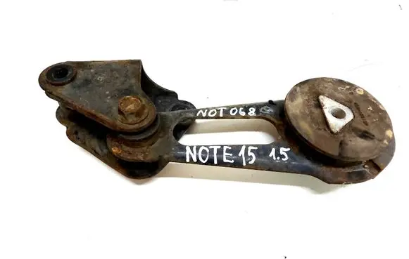Nissan Note (E12) Engine mounting bracket