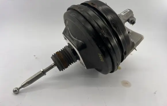 Audi A6 S6 C6 4F Brake booster 4F0612105M