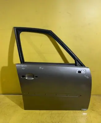 Citroen C4 I Picasso Front door 