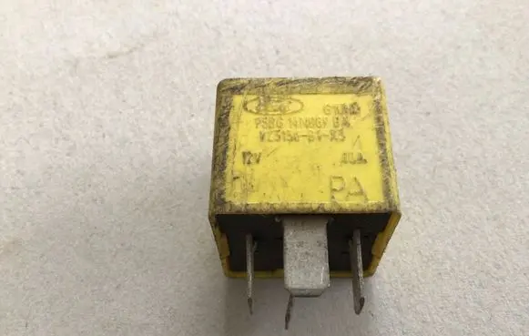 Ford Mondeo MK I Other relay V23136B1X3