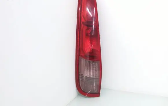 Nissan X-Trail T30 Rear/tail lights B46L