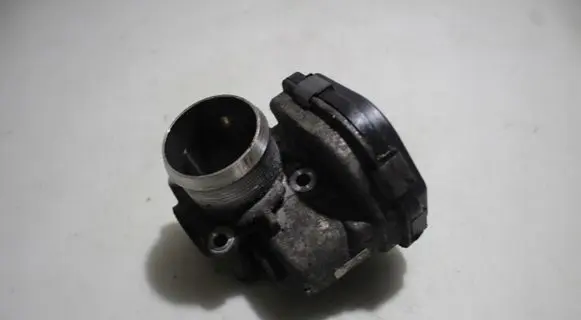 Ford C-MAX II Engine shut-off valve 