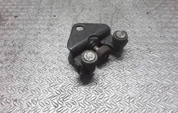 Opel Combo C Sliding door lower roller guide/hinge 09229309