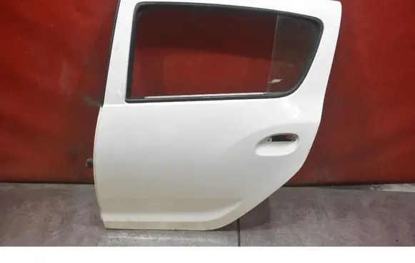 Dacia Sandero Rear door 