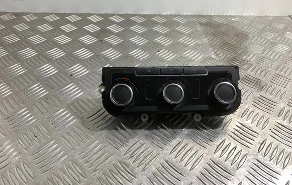 Volkswagen Golf VI Climate control unit 7N0907426AM