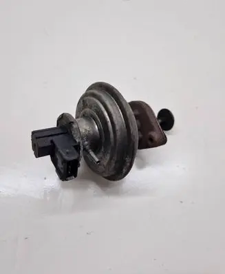 BMW 3 E92 E93 EGR valve 7801942 700684