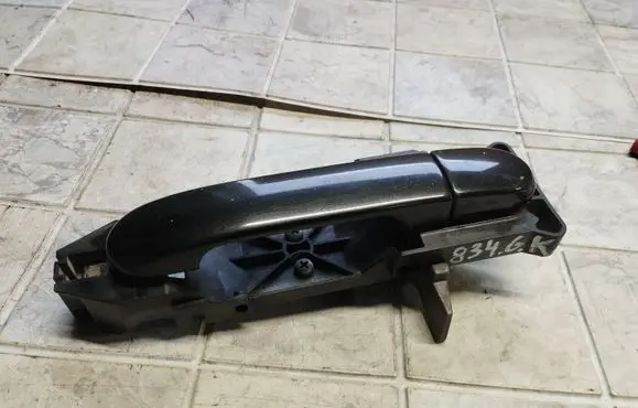 Nissan Note (E11) Rear door exterior handle 233324