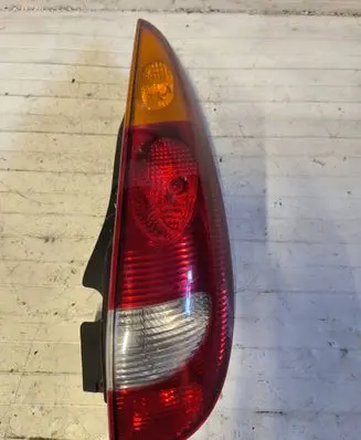 Nissan Almera Tino Rear/tail lights