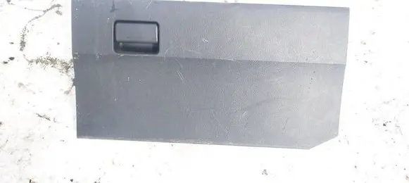 Toyota Verso Glove box