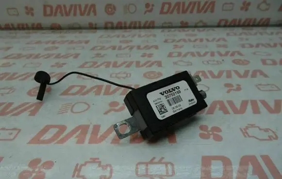 Volvo C30 Aerial antenna amplifier 30752169