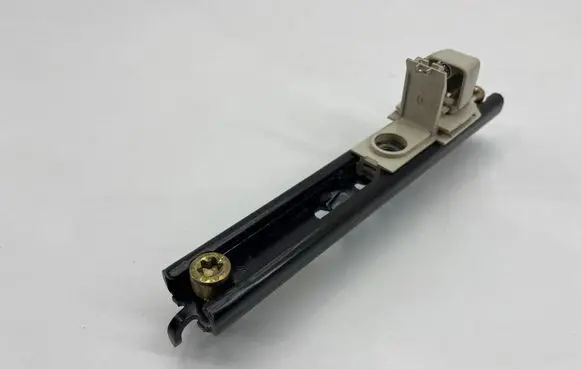 Jaguar XK8 - XKR Seat belt adjustment rail 32092200 879G3 20796