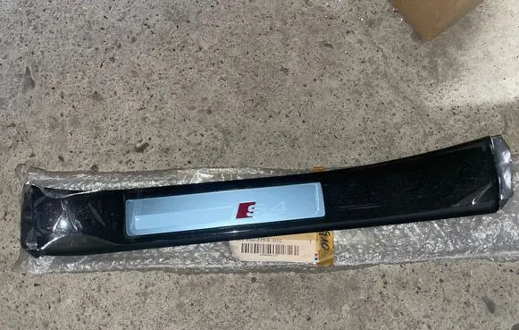 Audi A4 S4 B7 8E 8H Rear sill trim cover 8E0853375S