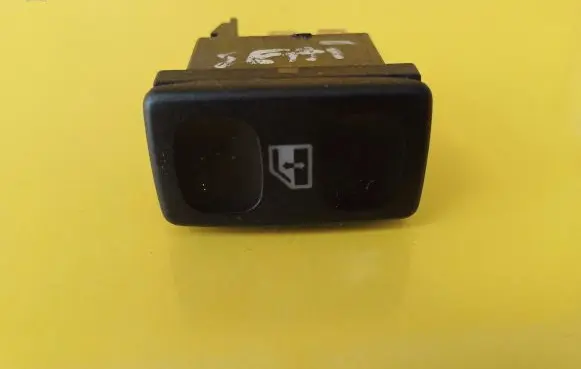 Seat Toledo I (1L) Electric window control switch 1L0959855