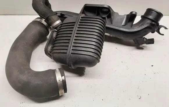 Audi Q5 SQ5 Intake resonator 8K0145832B