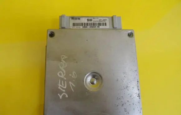 Ford Sierra Engine control unit/module 89BB12A650AA