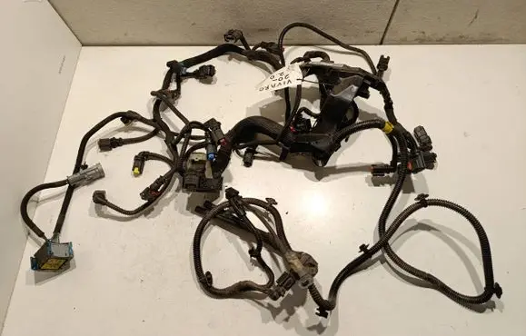 Opel Vivaro Engine installation wiring loom 9835331780 04789797 0R00M04