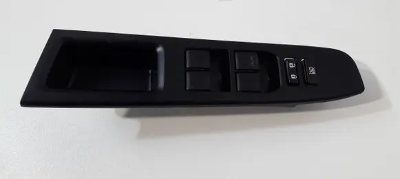Toyota Yaris Electric window control switch 742320D690