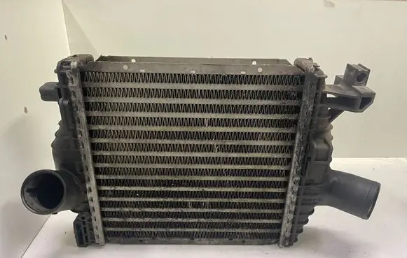 Mercedes-Benz Vito Viano W638 Intercooler radiator 6385012301 2207320001