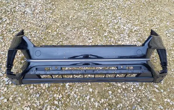 Volkswagen Touareg III Front bumper 760807221E