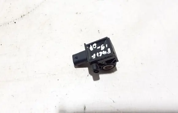Chrysler Pacifica Airbag deployment crash/impact sensor 68245081AA