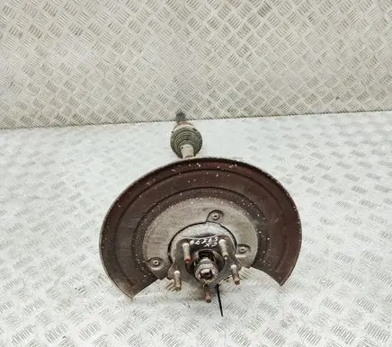 Jaguar XK - XKR Rear wheel hub 8X235A971AA DW934K139AB
