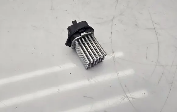 Mercedes-Benz Sprinter W906 Heater blower motor/fan resistor G4532004 5HL00894115 15618