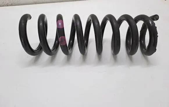 Mercedes-Benz C W203 Rear coil spring