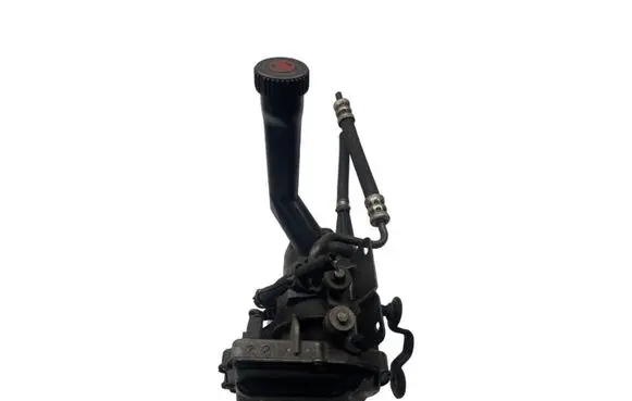 Peugeot 308 Power steering pump 9684979180 A0015321