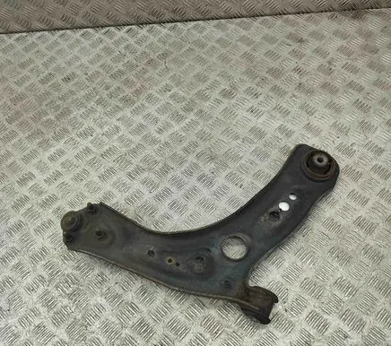 Skoda Octavia Mk3 (5E) Front lower control arm/wishbone 5Q0407151P