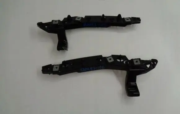 Fender mounting bracket