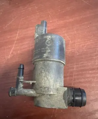 Renault Master III Windscreen/windshield washer pump 9641553880 9641553980