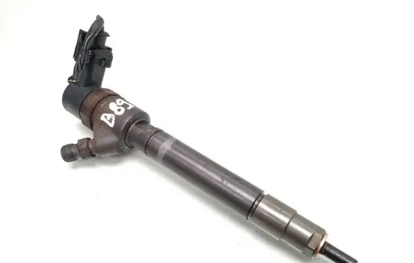 Volvo V70 Fuel injector 30777526 0445110298