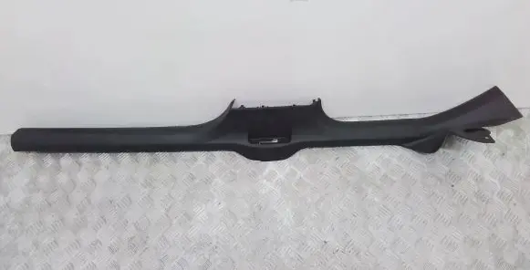 Volkswagen Jetta USA Sill 17A853372