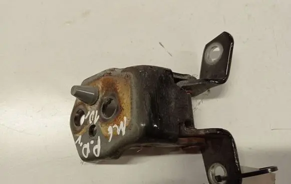 Mazda 6 Front door upper hinge