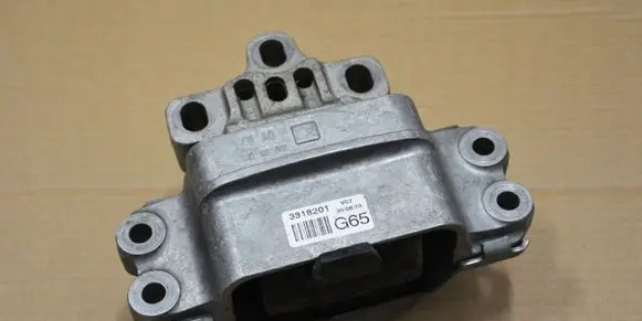 Volkswagen Scirocco Engine mount bracket 1K0199555AG