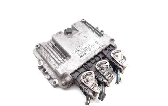 Ford Focus Engine control unit/module 5M51-12A650-LB 0281012486