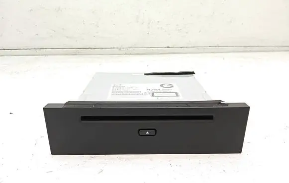 Mazda MX-5 ND CD/DVD changer N244669G0 C001701112008008
