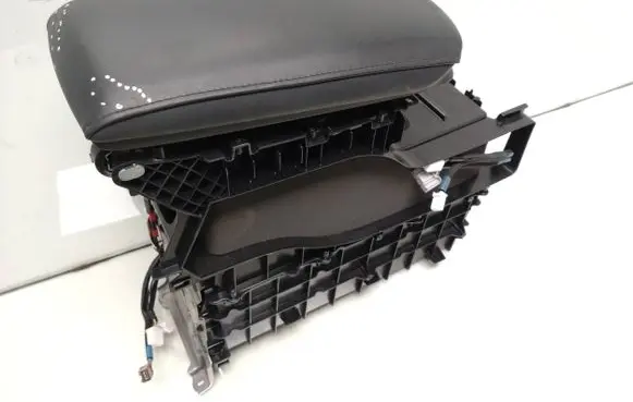 Lexus RX 450H Armrest 5881148040 8217648110 5881248040