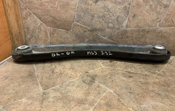 Mercedes-Benz GL X166 Rear upper control arm/wishbone A1663520415