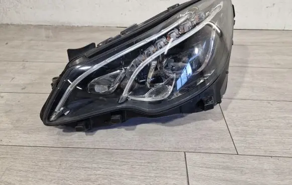 Mercedes-Benz E C207 W207 Headlight/headlamp A2079063900
