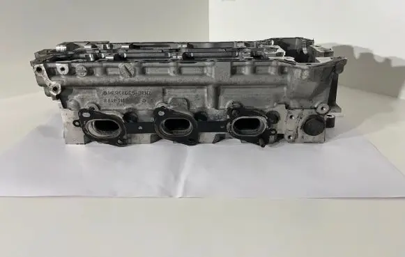 Mercedes-Benz ML W164 Engine head R642016