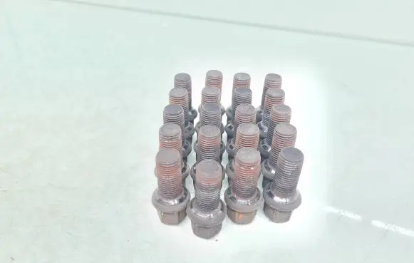 Nuts/bolts