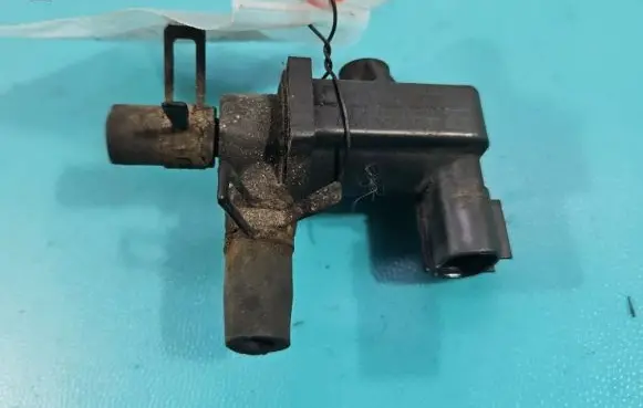 Toyota Prius (XW20) Turbo solenoid valve 90910-12259 IMPRK1391858
