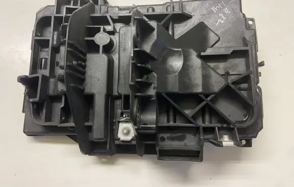 Jeep Cherokee Battery tray 68186053AB