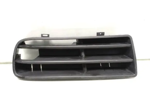 Volkswagen Golf IV Front bumper lower grill 1J0853665B